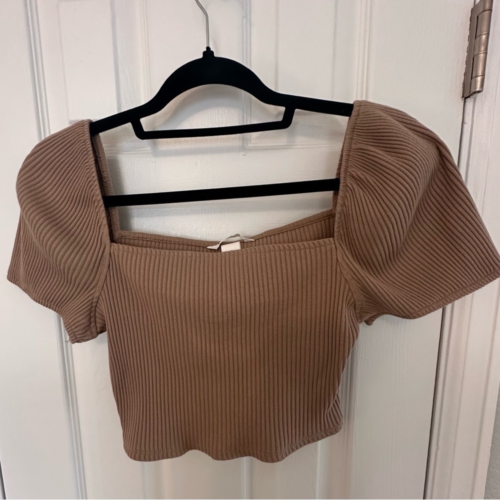 Tan Cropped Top Puffer Sleeve